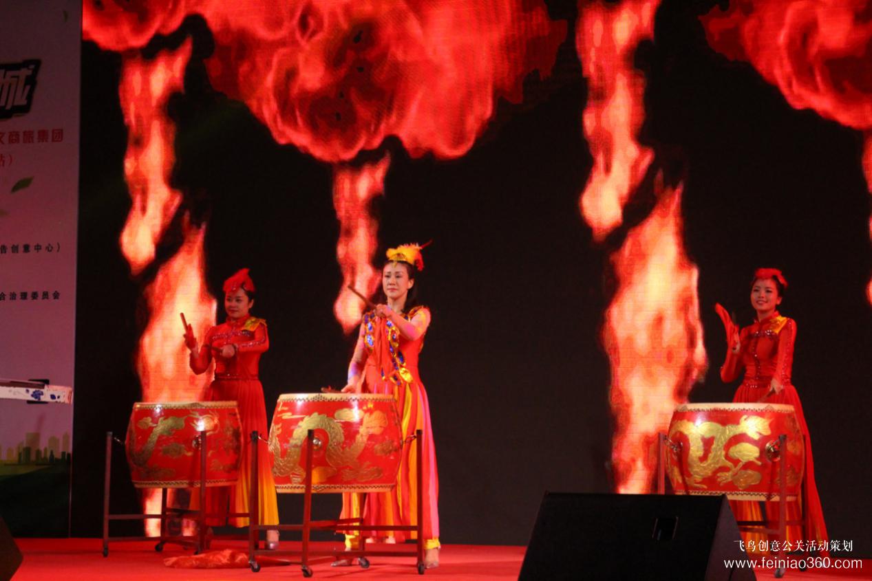 歌舞、小品、魔術(shù)表演……昌崗街舉辦這場關(guān)愛社區(qū)行活動精彩連連